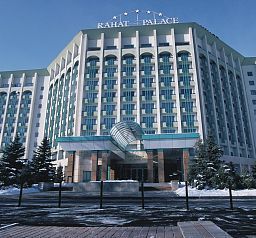 Rahat Palace Hotel Almaty Aussenansicht 39741 (1)
